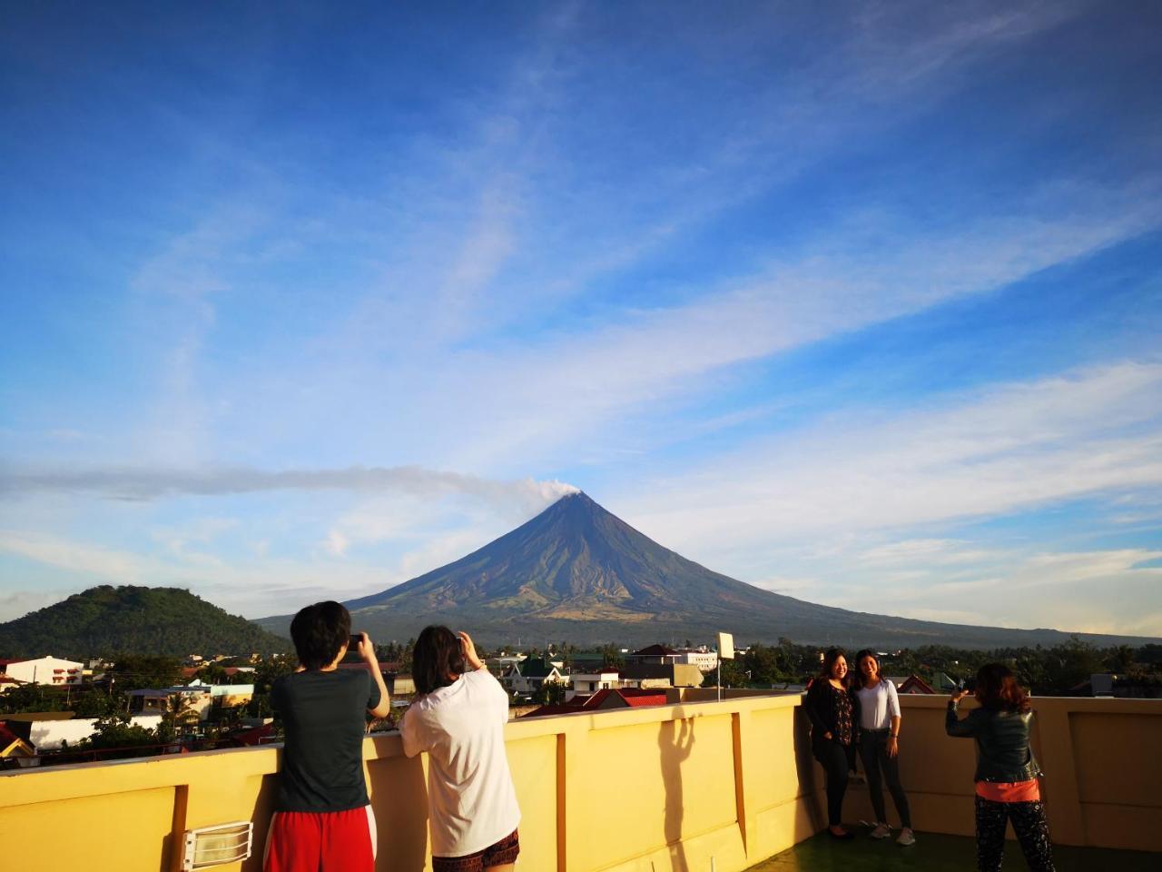 Jdl Residences Hostel Legazpi Kültér fotó