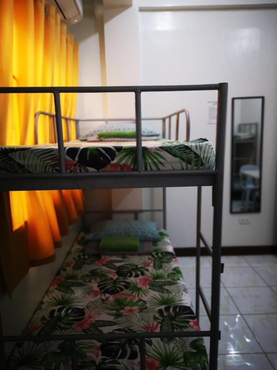 Jdl Residences Hostel Legazpi Kültér fotó